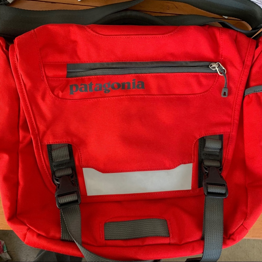 Patagonia MiniMass Messenger Cross-Body Bag